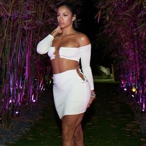 My outfit online white 2 piece with silver pin accents